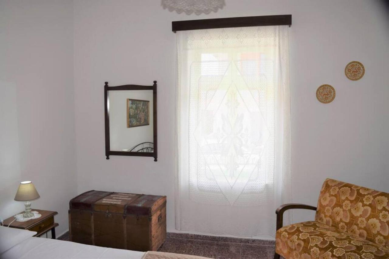 Village Home In Παραδείσι Εξωτερικό φωτογραφία